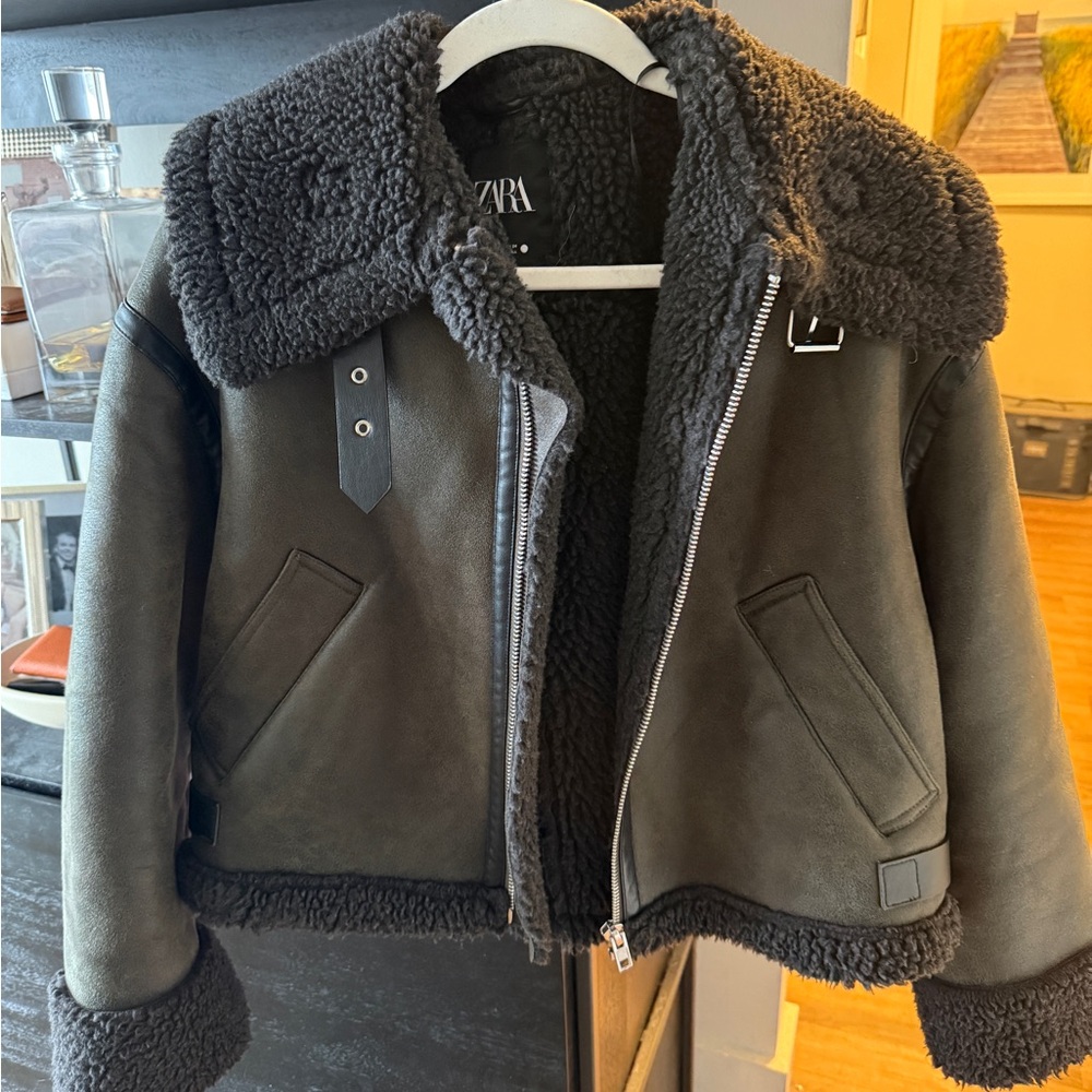 Zara Green & Black Shearling Jacket - Picture 2 of 3